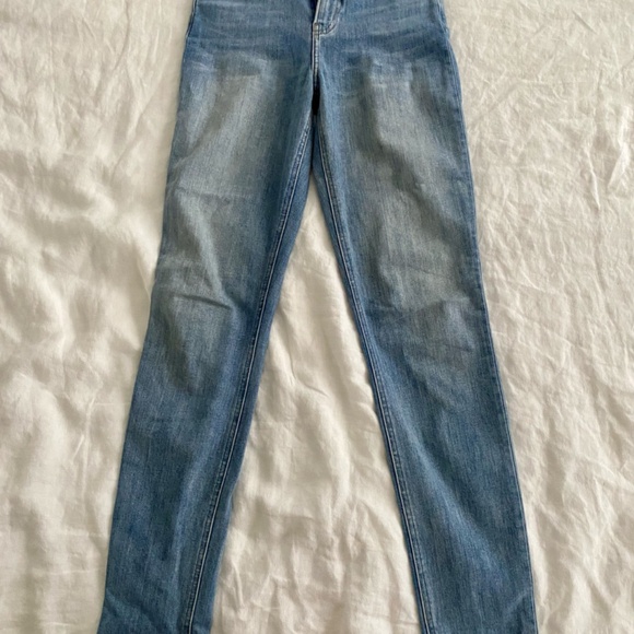 Reformation Ultra High + Skinny in Cyprus - Picture 5 of 5